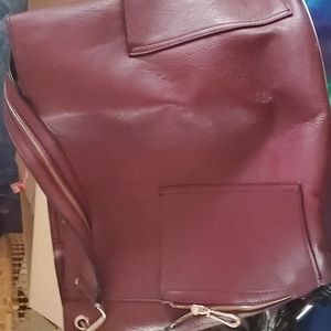 Maroon or burgundy shoulder bag all leather and sturdy strap
